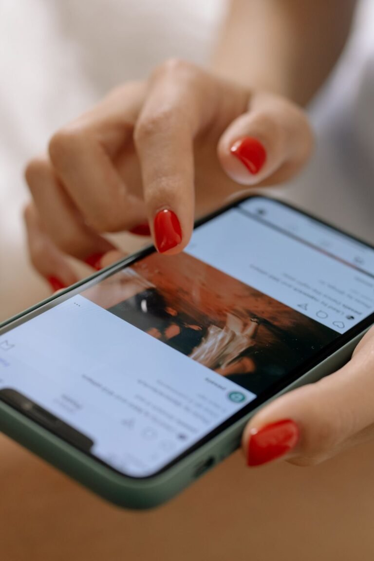12 Instagram Features That Will Make You Money From Your Content