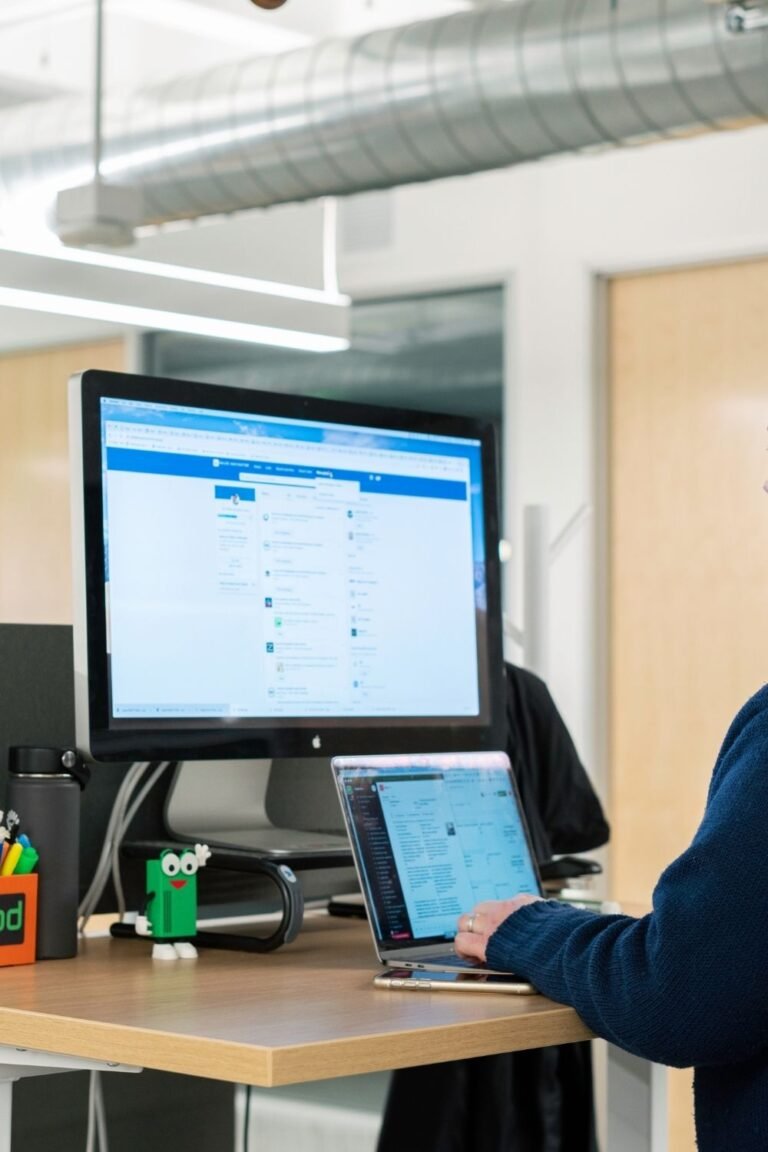 Fixes Your LinkedIn Profile Needs NOW to Attract Recruiters